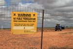 <div style='float: right;'>[2012:08:19 11:59:48] [18 - The dog fence on the road to Arkaroola.JPG]</div>